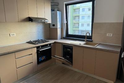 Apartament cu 2 camere, mobilat în Tractorul - 2