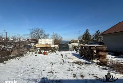 Teren de 208 mp, în Central - 3
