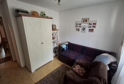 Apartament cu 3 camere decomandat în Băile Herculane - 4
