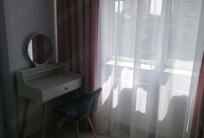 Inchiriez apartament 2 camere semidecomandat zona Tomis Nord - 1