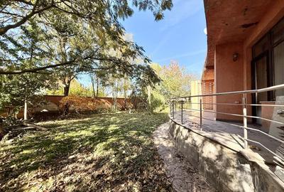 Casă individuală cu 14 camere cu Piscina în Est - 9