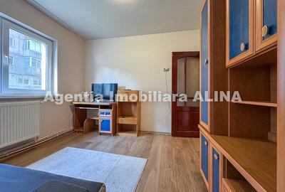 Apartament cu 2 camere semidecomandat în Micro 15 - 19