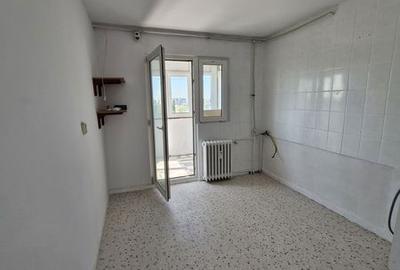 Apartament cu 4 camere semidecomandat în Militari - 1