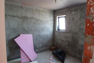 Casă cu 4 camere în Prundu - 1