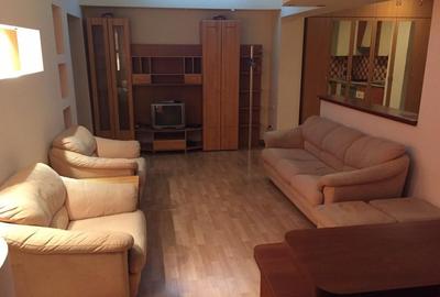 Apartament cu 2 camere semidecomandat, mobilat în Dristor