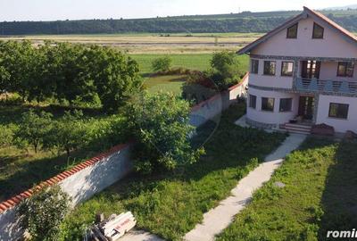 Casă cu Canalizare în Panciu - 1