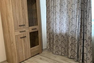 Garsonieră decomandată în Central - 2