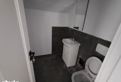 Spațiu comercial, de 58 mp, în Central
