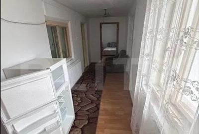 Casă cu 10 camere cu Teren 100 Mp în Central - 8