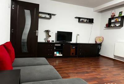 Ap. cu 3 camere , decomadat, et.3 - 3