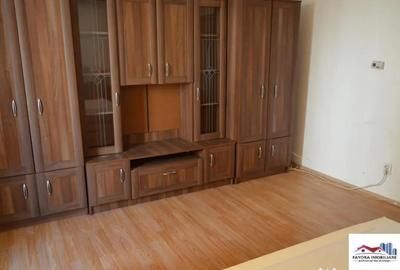 Garsonieră decomandată în Dâmbu Pietros