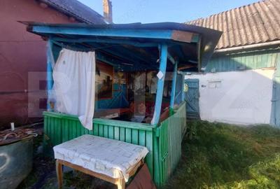 Casa 2 camere 70mp,+teren intravilan 1646 mp,zona Comunei Sintereag - 8