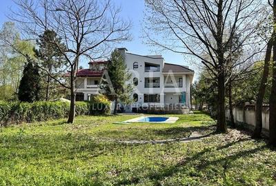 Casă individuală cu 4 camere în Pipera