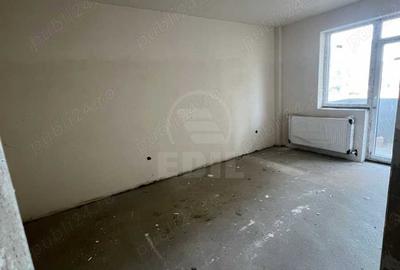 Apartament cu 3 camere semidecomandat în Central - 4