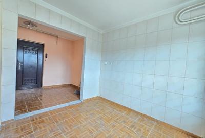 Apartament cu 2 camere semidecomandat în Brâncoveanu