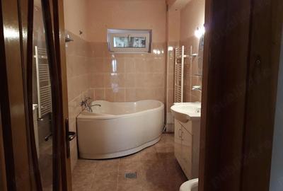 Apartament cu 3 camere decomandat în Central - 7