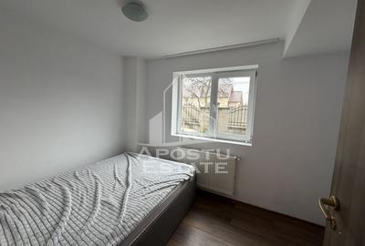 Casă individuală , curte mare , terasă acoperită , Zona Plopi - 3