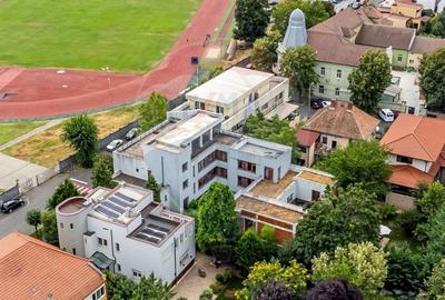 Proprietate speciala 1022 mp utili de vanzare pe Malul Muresului Arad - 1