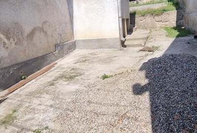 Casa singur pe curte cu toate utilitatila! Casa singur pe curte cu toate utilitatila! - 8