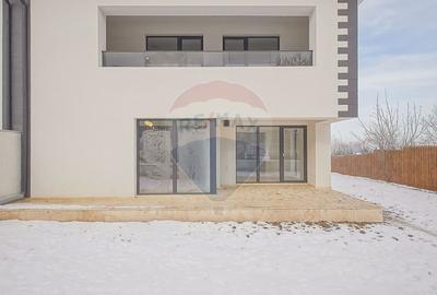 Casă cu 5 camere cu Teren 350 Mp în Bunloc - 24