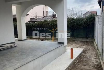 Casă cu 4 camere cu Teren 250 Mp în Central - 12