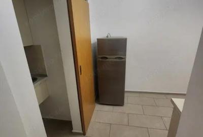 Garsonieră decomandată în Central - 4