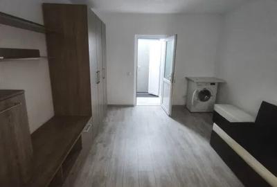 Garsonieră semidecomandată, mobilată în CET - 1