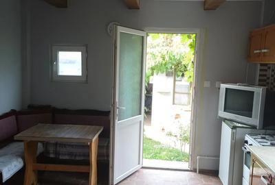 Casă cu 3 camere în Central - 1