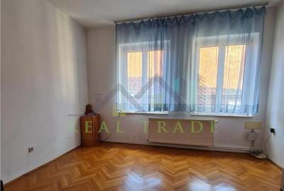 Apartament 4 camere decomandat Centrul Istroric - 3