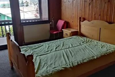 Resedinta cu 8 camere in Orasul Breaza - 10