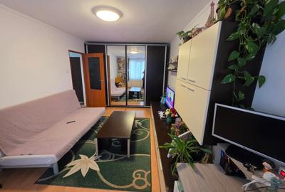 Apartament cu 2 camere decomandat în Baba Novac - 13