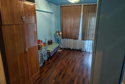 Apartament cu 3 camere decomandat în Central - 2