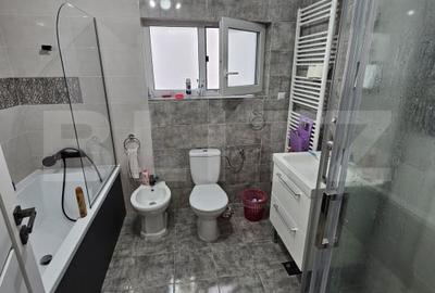 Casă individuală cu 10 camere cu Canalizare în Florești - 16