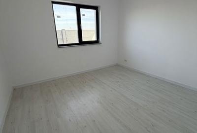 Casă cu 4 camere cu Teren 400 Mp în Clinceni - 5