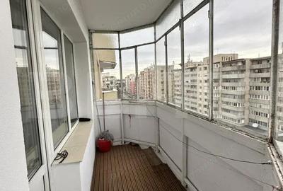 Apartament cu 3 camere decomandat în Corina - 6