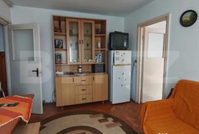 Apartament cu 2 camere semidecomandat în Micro 1