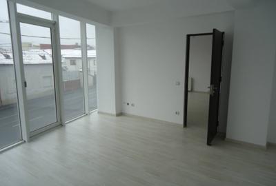 Apartament cu 3 camere decomandat în Central - 4