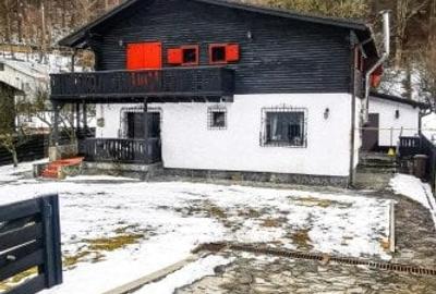 Chalet deosebit in orasul regal, Sinaia! 340 mp utili, 1380 mp teren - 2