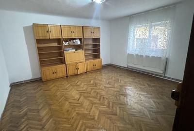 Casă individuală cu 3 camere cu Canalizare în Central - 14