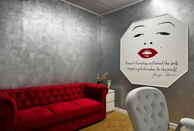 Spațiu comercial, de 265 mp, în Central - 6