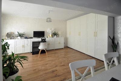 Vand sau schimb apartament cu 3 camere in centrul orasului Ramnicu Valcea etaj 4 - 4