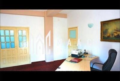 Casă cu 8 camere cu Teren 200 Mp în Cartierul Nord - 11