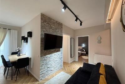 Apartament cu 3 camere semidecomandat în Florești - 4