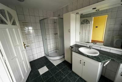 Casă cu 4 camere în Borș - 3
