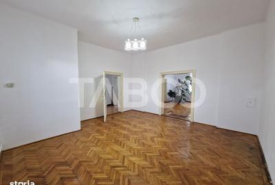 Apartament cu 4 camere decomandat în Paltin - 2