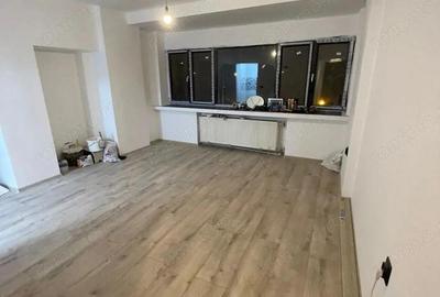 Garsoniera 30 mp, bloc istoric, vedere parc Brezoianu Cismigiu - 4