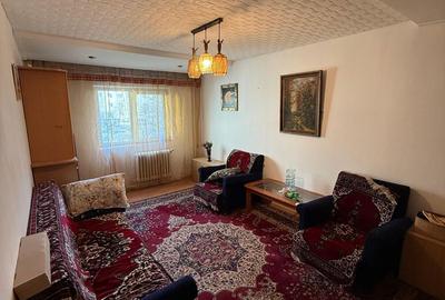 Apartament cu 3 camere decomandat în Canta - 5
