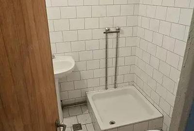 Vand apartament 4 cam cf 1 etajul 1 zona Micro 4 Vand apartament 4 cam cf 1 etajul 1 zona Micro 4 - 2