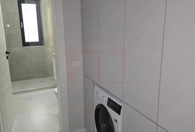 Apartament cu 2 camere semidecomandat, mobilat în Central