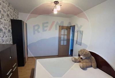 Apartament cu 3 camere de inchiriat Zamca - 5